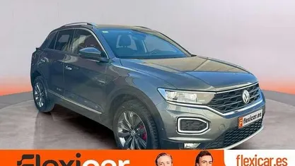 Usado VW T-Roc Sport 150 CV (110 kW) 2020 Gris SUV