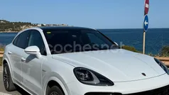Blanco Usado 2021 Porsche Cayenne Turbo S SUV | 104.900 €