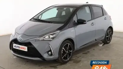 Usado Toyota Yaris Advance 101 CV (74 kW) 2018 Gris Utilitario