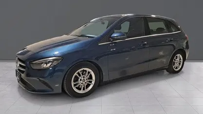 Usado Mercedes B180 116 CV (85 kW) 2020 Azul Monovolumen