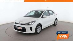 Blanco Usado 2017 Kia Rio Berlina | 9399 € (Precio justo)