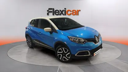 Usado Renault Captur Intens 90 CV (66 kW) 2016 Azul SUV
