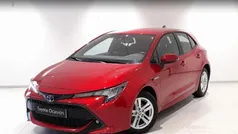 Rojo Usado 2021 Toyota Corolla Active Berlina | 21.900 € (Precio justo)