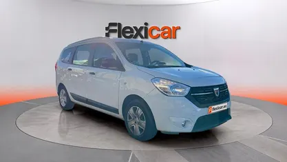 Usado Dacia Lodgy Comfort 95 CV (69 kW) 2021 Blanco Monovolumen