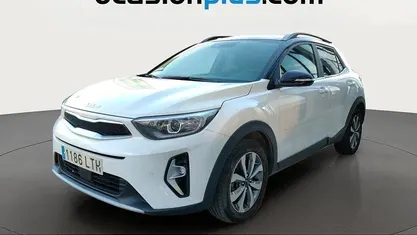 Usado Kia Stonic 84 CV (61 kW) 2021 Blanco SUV