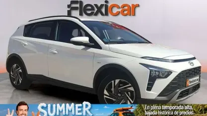 Usado Hyundai Bayon 101 CV (74 kW) 2023 Blanco SUV