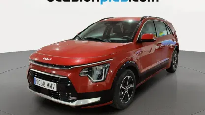 Usado Kia Niro 141 CV (103 kW) 2024 Rojo SUV