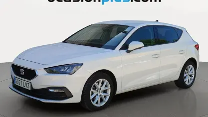 Usado Seat Leon Style 115 CV (84 kW) 2022 Blanco Utilitario