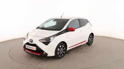 Usado Toyota Aygo X-wave 72 CV (52 kW) 2021 Blanco Utilitario