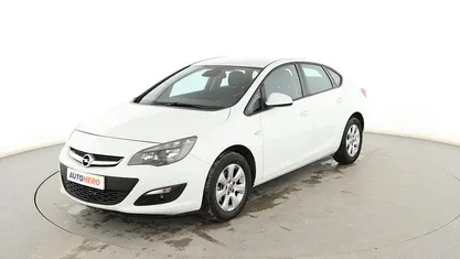 Usado Opel Astra Elegance 110 CV (80 kW) 2016 Blanco Berlina