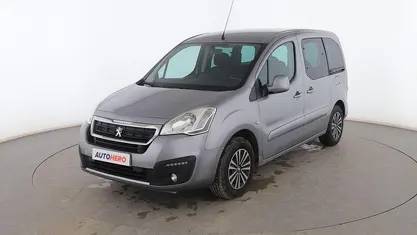 Usado Peugeot Partner Active 100 CV (73 kW) 2017 Gris Monovolumen