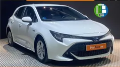 Blanco Usado 2021 Toyota Corolla Active Berlina | 16.500 € (Buen precio)