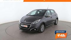 Usado 2018 Peugeot 208 Allure Utilitario | 10.099 € (Precio justo)
