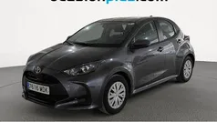 Gris Usado 2022 Toyota Yaris Business Edition Utilitario | 13.864 € (Precio justo)