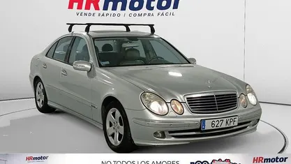 Usado Mercedes E350 Avantgarde 272 CV (200 kW) 2005 Berlina