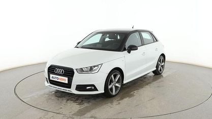 Usado Audi A1 Sportback Attraction 95 CV (69 kW) 2015 Blanco Utilitario
