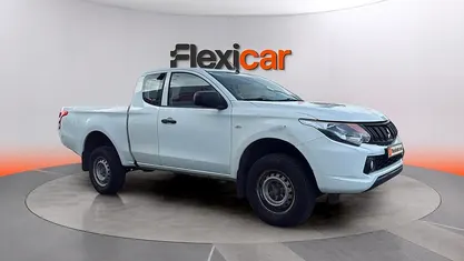 Usado Mitsubishi L200 154 CV (113 kW) 2019 Blanco Pickup/Camioneta
