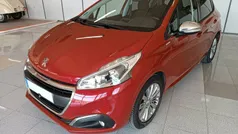 Rojo Usado 2017 Peugeot 208 Style Utilitario | 9990 € (Precio justo)