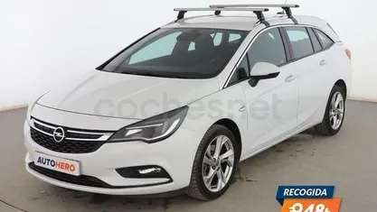 Usado Opel Astra Dynamic 110 CV (80 kW) 2016 Blanco Familiar