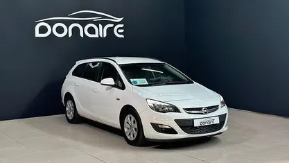 Usado Opel Astra Business 140 CV (102 kW) 2016 Familiar