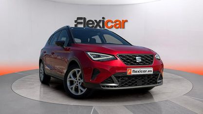 Usado Seat Arona FR 150 CV (110 kW) 2023 Rojo SUV