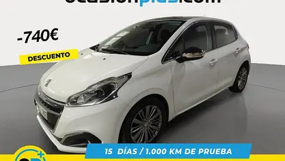 Blanco Usado 2016 Peugeot 208 Allure Utilitario | 9250 € (Precio justo)