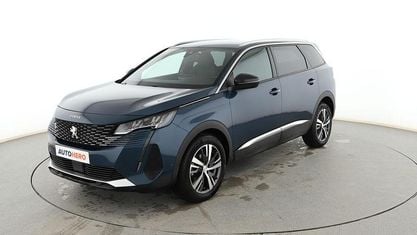 Begagnad Peugeot 5008 Allure 131 HK (96 kW) 2023 Blå SUV