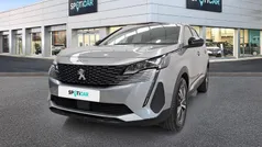 Gris Usado 2024 Peugeot 5008 Allure Monovolumen | 25.900 € (Precio justo)