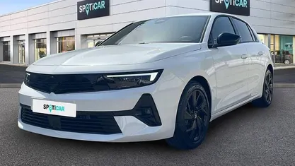Usado Opel Astra 130 CV (95 kW) 2023 Blanco