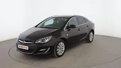 Marrón Usado 2015 Opel Astra Excellence Berlina | 10.199 € (Buen precio)