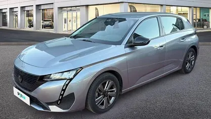 Gris Usado 2023 Peugeot 308 Active Berlina | 18.100 € (Precio justo)