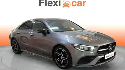 Usado Mercedes CLA180 136 CV (100 kW) 2019 Berlina