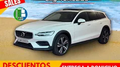 Blanco Usado 2020 Volvo V60 CC Pro Familiar | 23.990 € (Buen precio)
