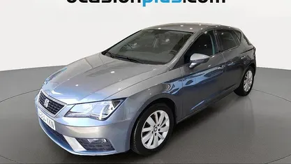 Usado Seat Leon Reference 116 CV (85 kW) 2018 Gris Utilitario