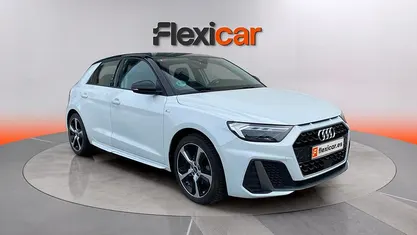 Käytetty Audi A1 Premium 110 HP (80 kW) 2021 Valkoinen Katumaasturi