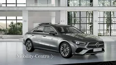 Gris Nuevo 2025 Mercedes CLA200 Berlina | 44.004 € (Precio justo)