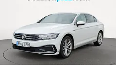 Blanco Usado 2021 VW Passat GTE Berlina | 23.355 € (Precio justo)