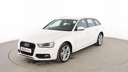 Usado Audi A4 S-Line 150 CV (110 kW) 2015 Blanco Familiar