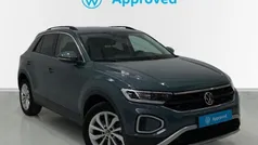 Usado 2024 VW T-Roc Life SUV | 25.300 € (Precio justo)