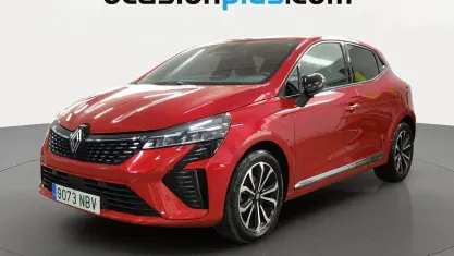 Usado Renault Clio Techno 101 CV (74 kW) 2025 Rojo Utilitario