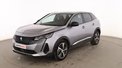 Usado Peugeot 3008 Allure 224 CV (164 kW) 2022 Gris SUV