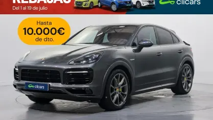 Usado Porsche Cayenne 462 CV (339 kW) 2020 Gris / plata SUV