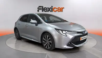 Usado Toyota Corolla Active 122 CV (89 kW) 2022 Gris Berlina