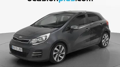 Usado Kia Rio 84 CV (61 kW) 2016 Negro Utilitario