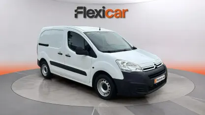 Käytetty Citroën Berlingo Live 75 HP (55 kW) 2018 Valkoinen Tila-auto