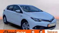 Blanco Usado 2018 Toyota Auris Hybrid Active Utilitario | 13.970 € (Precio justo)