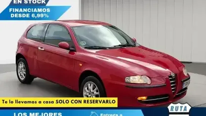 Käytetty Alfa Romeo 147 Distinctive 105 HP (77 kW) 2003 Valkoinen Viistoperä