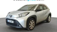 Gris Usado 2024 Toyota Aygo Play Utilitario | 13.864 € (Precio justo)