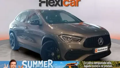 Usado Mercedes GLA200 163 CV (119 kW) 2020 Gris SUV