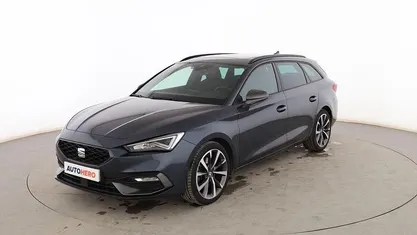 Usado Seat Leon FR 150 CV (110 kW) 2021 Gris Familiar